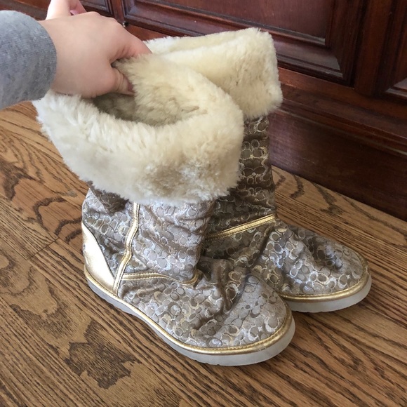 COACH Logo Fur Boots - Picture 1 of 7